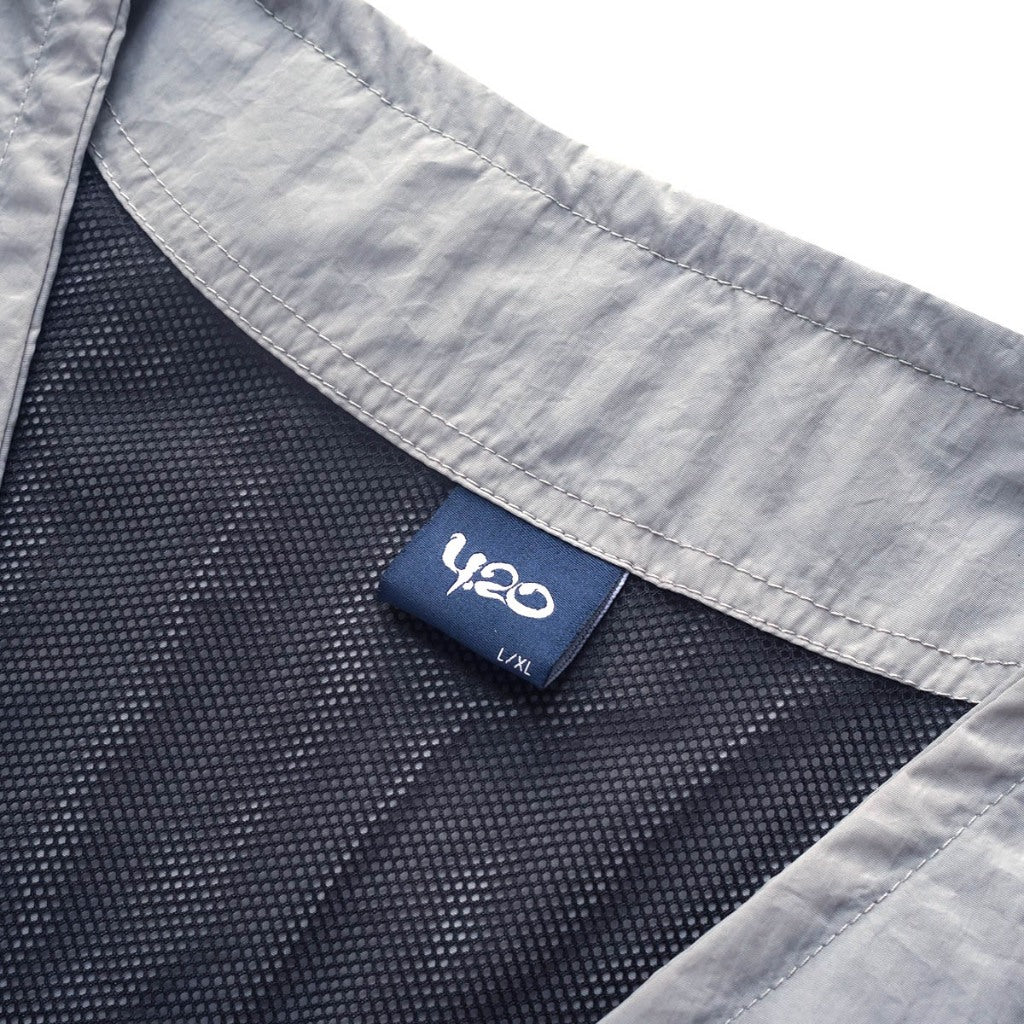 4.20 Vest Mono Tone Grey Dusky Crinkle